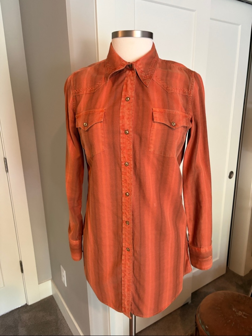 Ryan Michael Long-Sleeve rust w/ hombre stripe tunic. Like new.